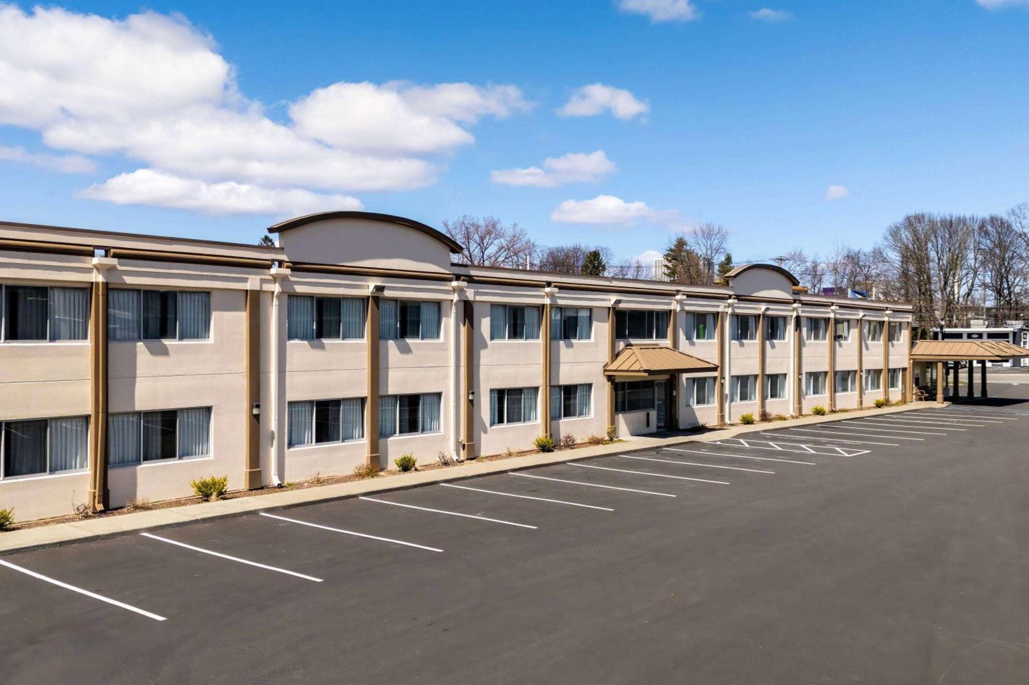 Days Inn By Wyndham Albany Suny Exterior foto